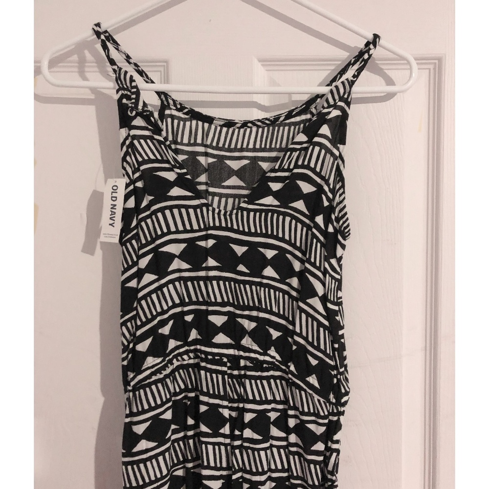 Women's JUMPSUIT (Size Small) WHITE AND BLACK